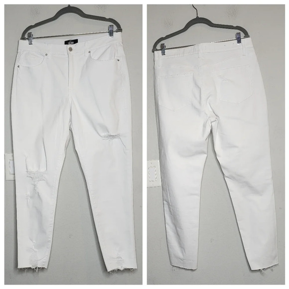 Lularoe White Distressed Stretch Skinny Jeans.  Women's size 32. Like new. - Picture 1 of 13